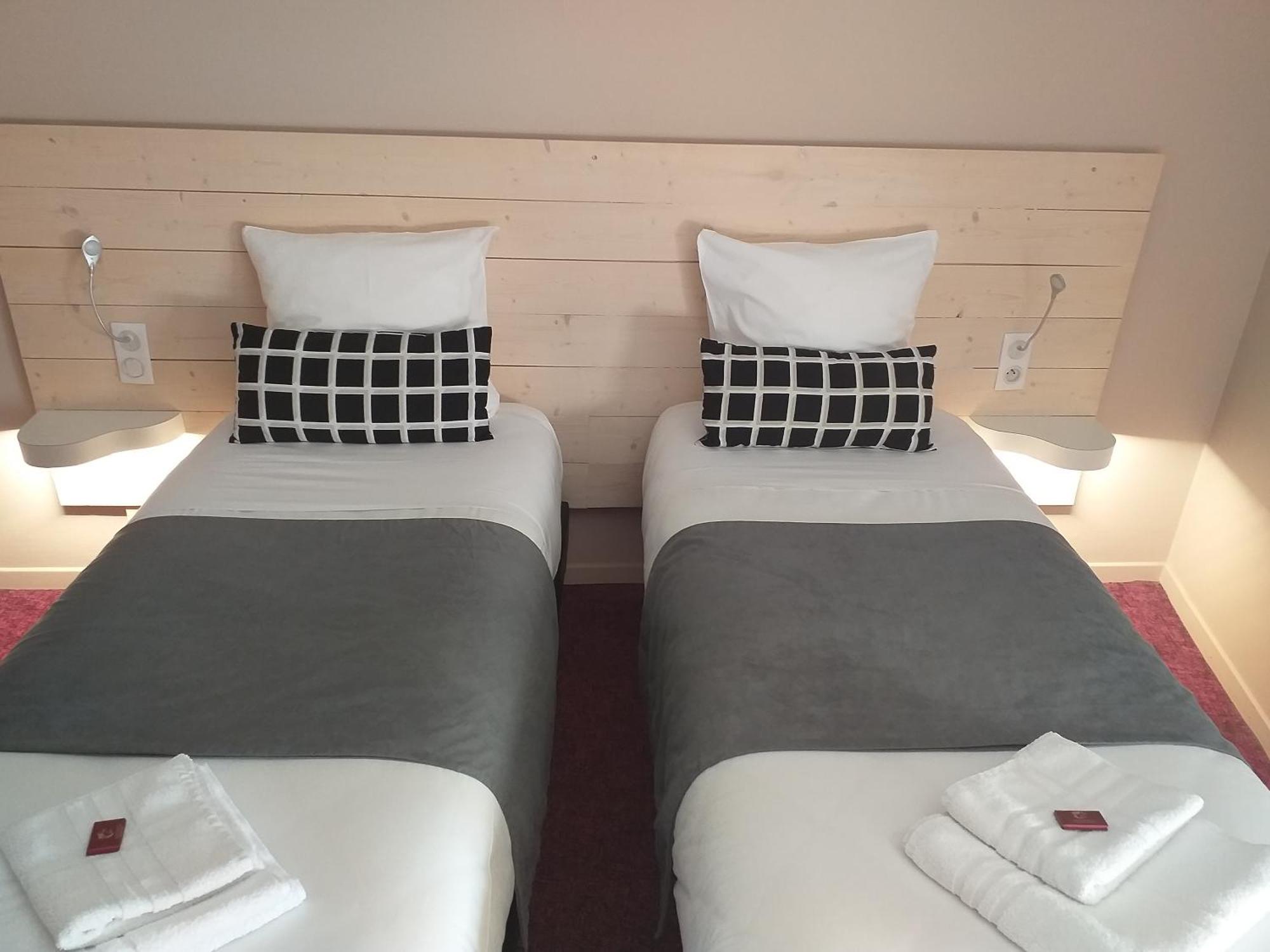 Hotel La Couronne Marmande Exteriör bild